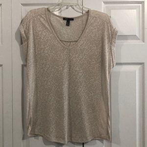 Cream v-neck tee